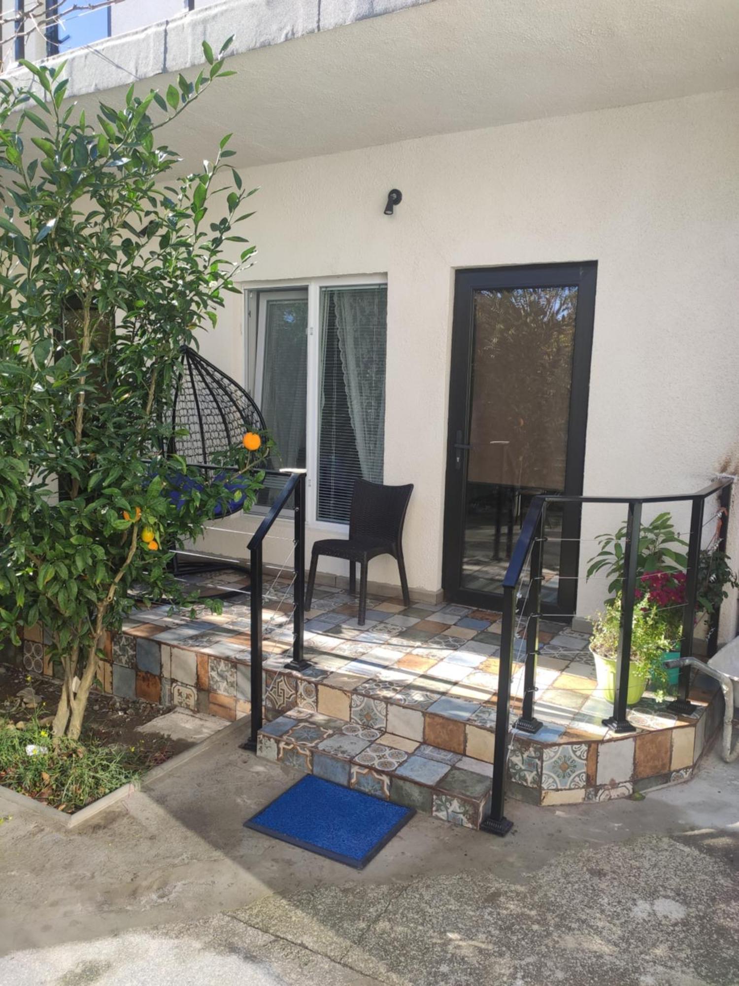 Family Нotel Banuri Kutaisi Dış mekan fotoğraf