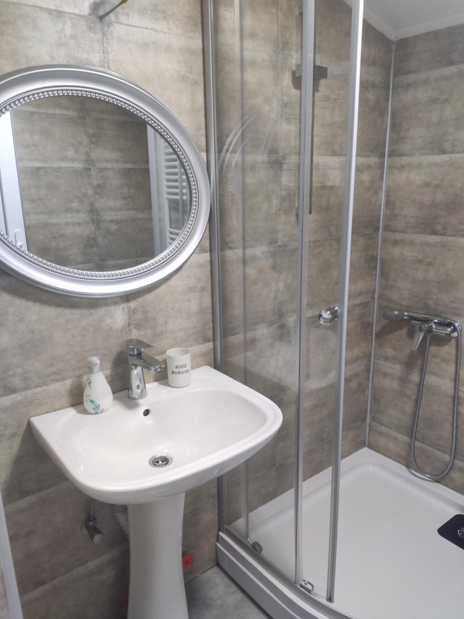 Family Нotel Banuri Kutaisi Dış mekan fotoğraf