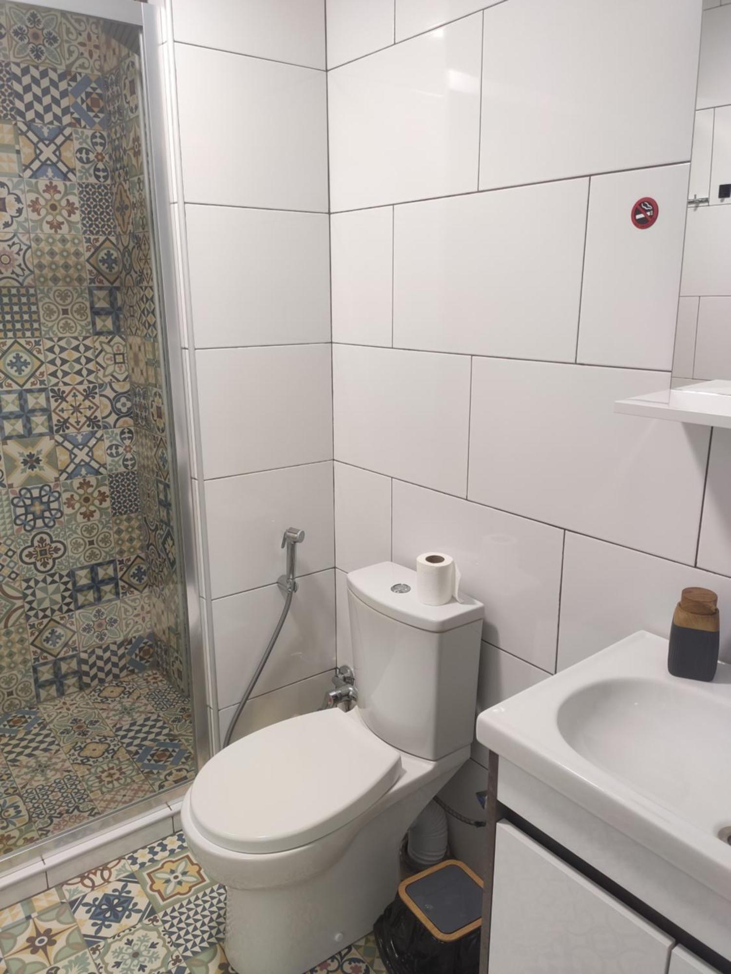 Family Нotel Banuri Kutaisi Oda fotoğraf