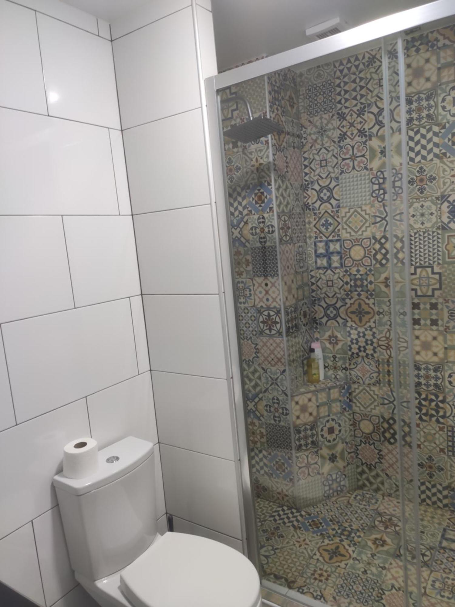 Family Нotel Banuri Kutaisi Oda fotoğraf