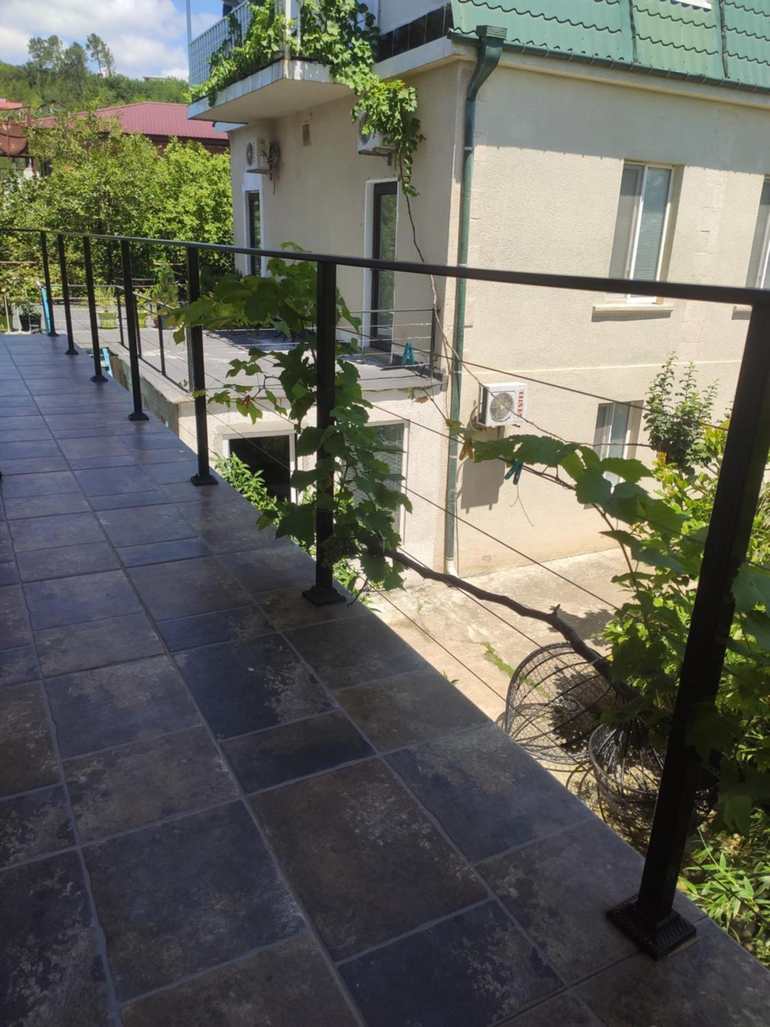 Family Нotel Banuri Kutaisi Oda fotoğraf