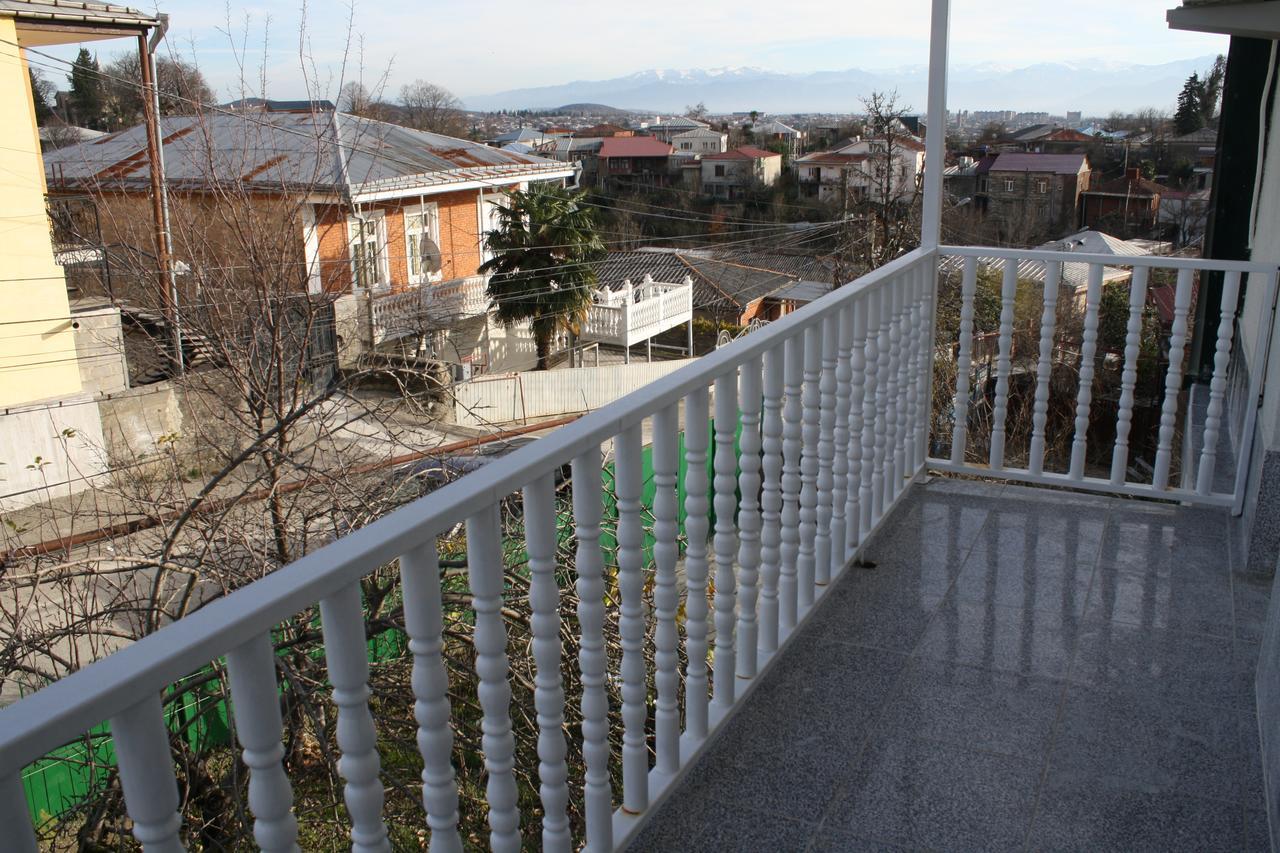Family Нotel Banuri Kutaisi Dış mekan fotoğraf