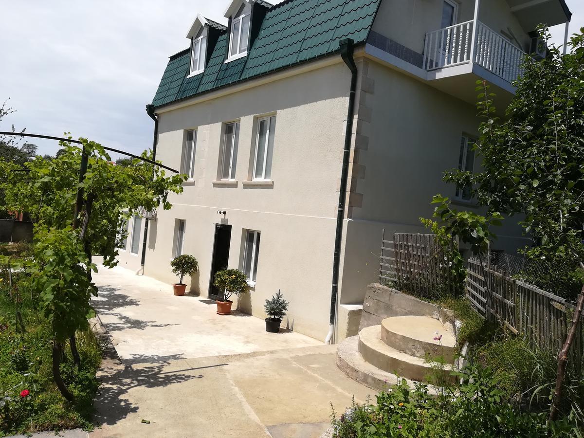 Family Нotel Banuri Kutaisi Dış mekan fotoğraf